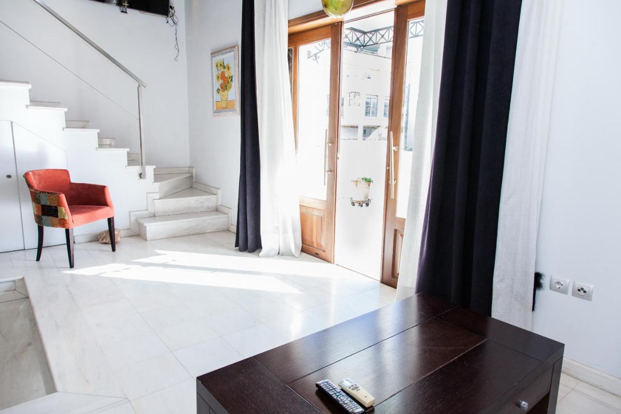 Unique Apt W/ Veranda Walking Distance To Sites Διαμέρισμα Αθήνα Εξωτερικό φωτογραφία