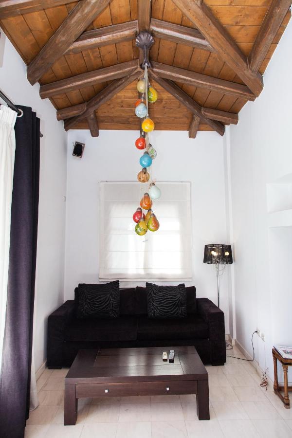 Unique Apt W/ Veranda Walking Distance To Sites Διαμέρισμα Αθήνα Εξωτερικό φωτογραφία